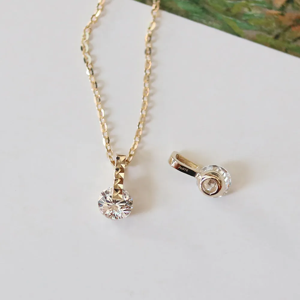 9K Solid Gold 4.5mm Cubic Zirconia Pendant Elegant Beautiful Charm Jewelry