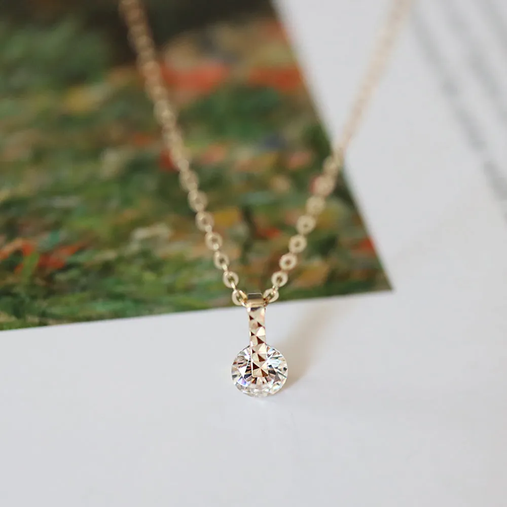 9K Solid Gold 4.5mm Cubic Zirconia Pendant Elegant Beautiful Charm Jewelry