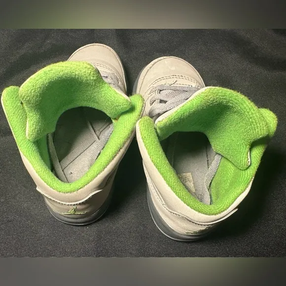 Air Jordan 5 Retro “Green Bean” - size 8c