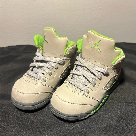 Air Jordan 5 Retro “Green Bean” - size 8c