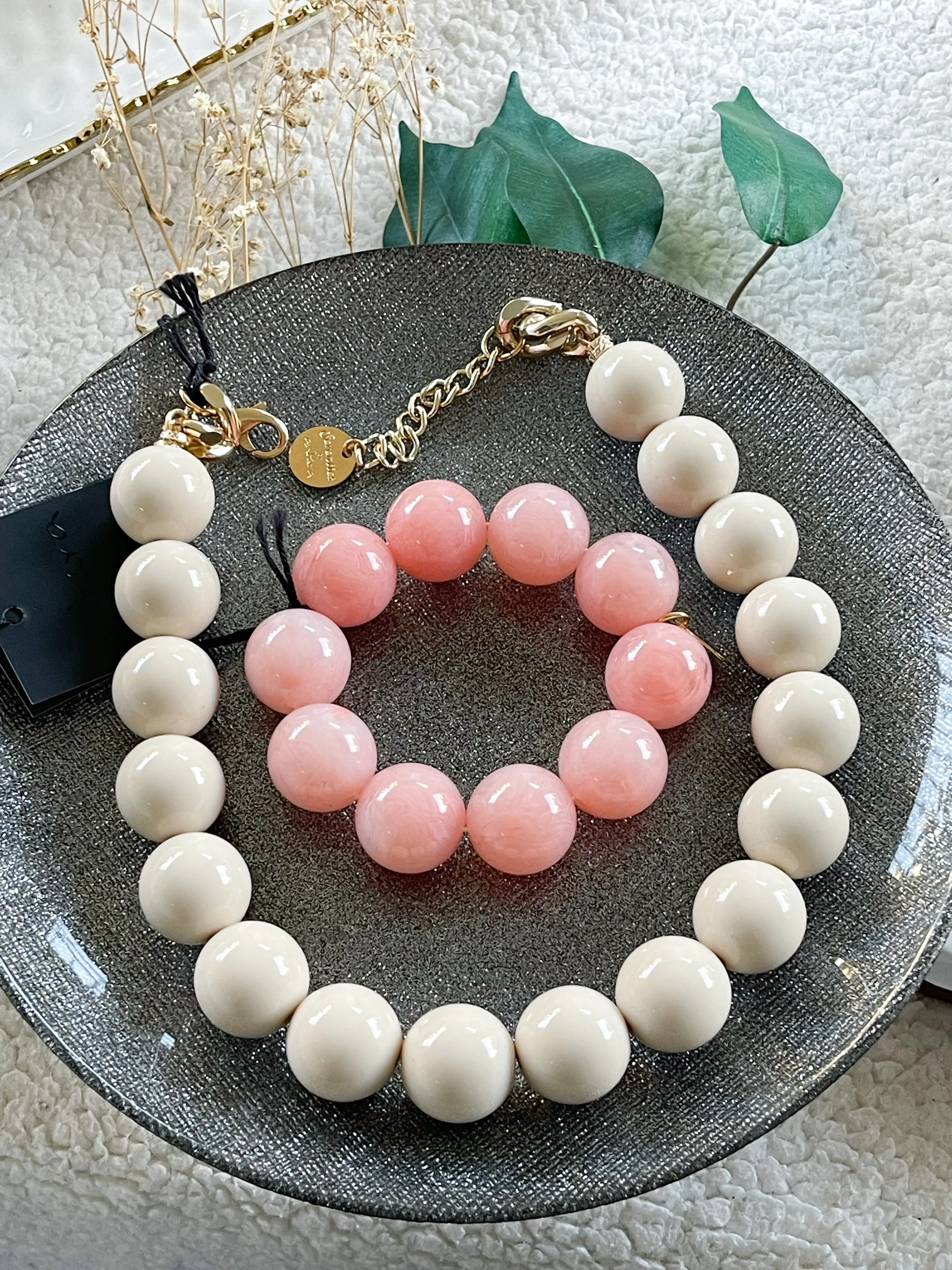 Antúra balloon  necklace