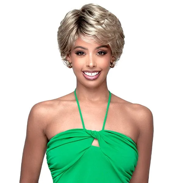 Bobbi Boss Escara Ultra Lightweight Wig - B111 MADDIE