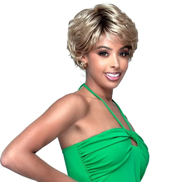 Bobbi Boss Escara Ultra Lightweight Wig - B111 MADDIE