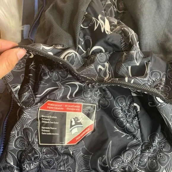 Columbia Omni-Tech Retro Winter Jacket Size Medium