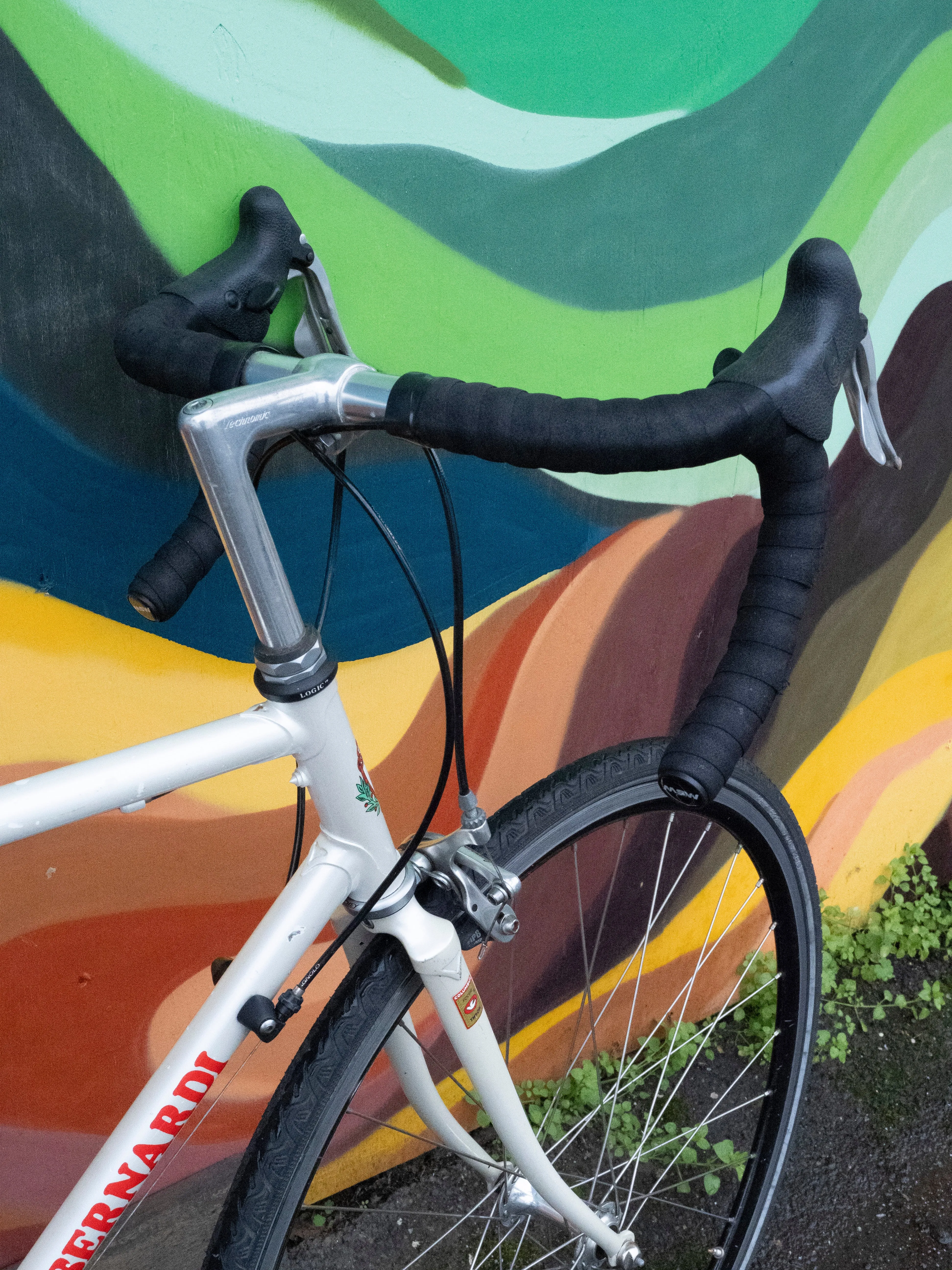 De Bernardi Vintage Italian Road Bike - white, red and black - 55cm/Md-Lg