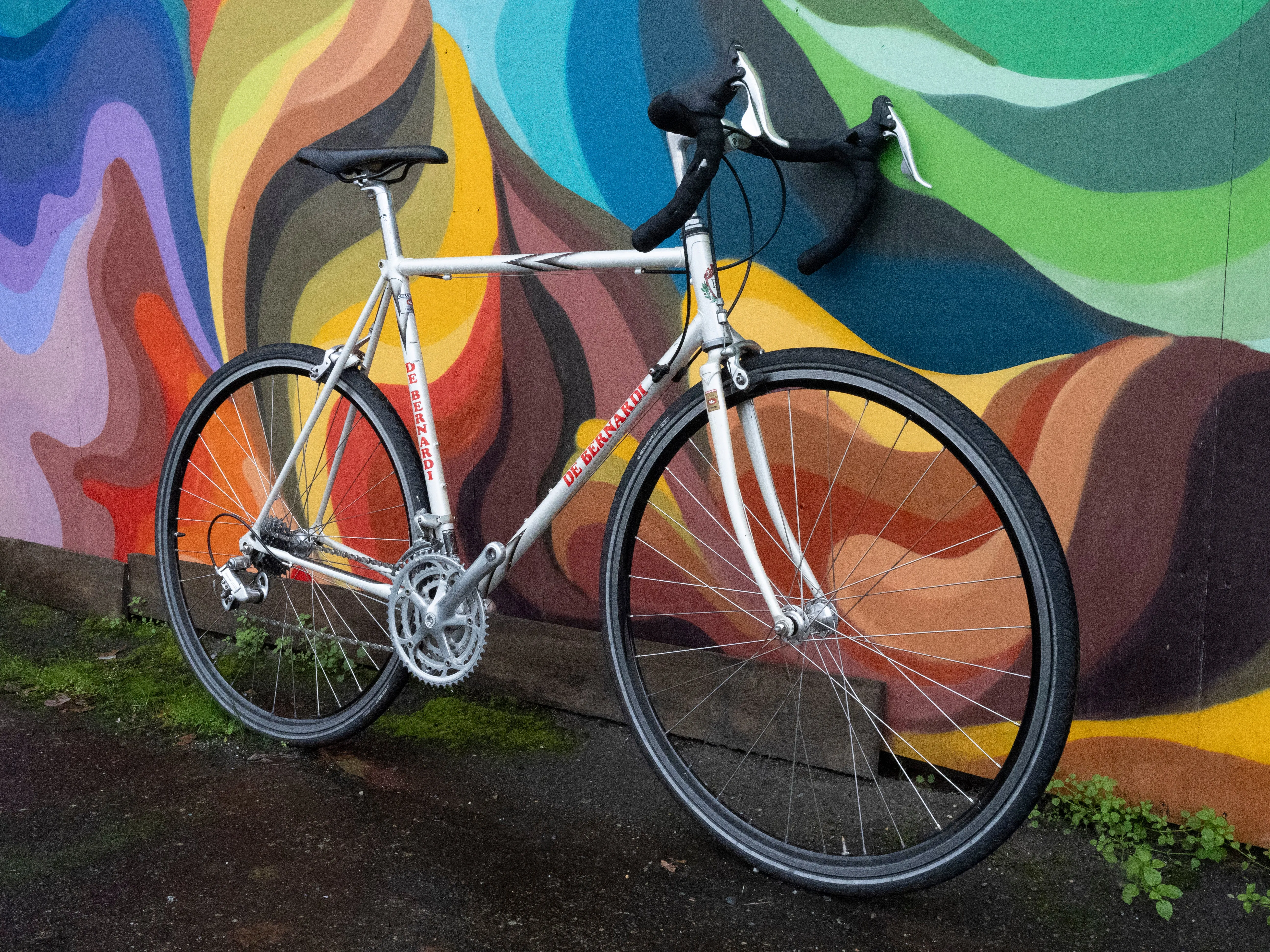 De Bernardi Vintage Italian Road Bike - white, red and black - 55cm/Md-Lg