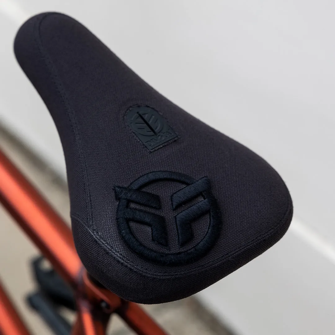 Federal Mid Pivotal Logo Seat - Black With Raised Black Embroidery