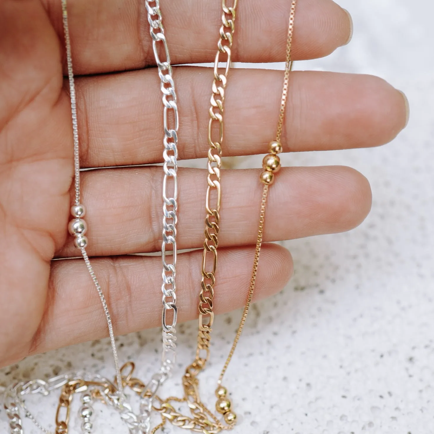 GEA CHOKER/GOLD