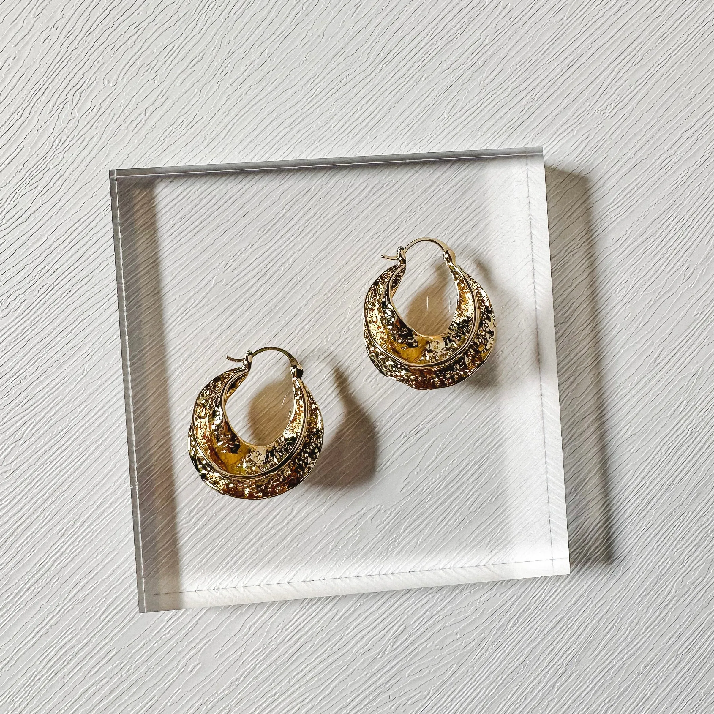 Gold Hammered Pincatch Hoop Earrings