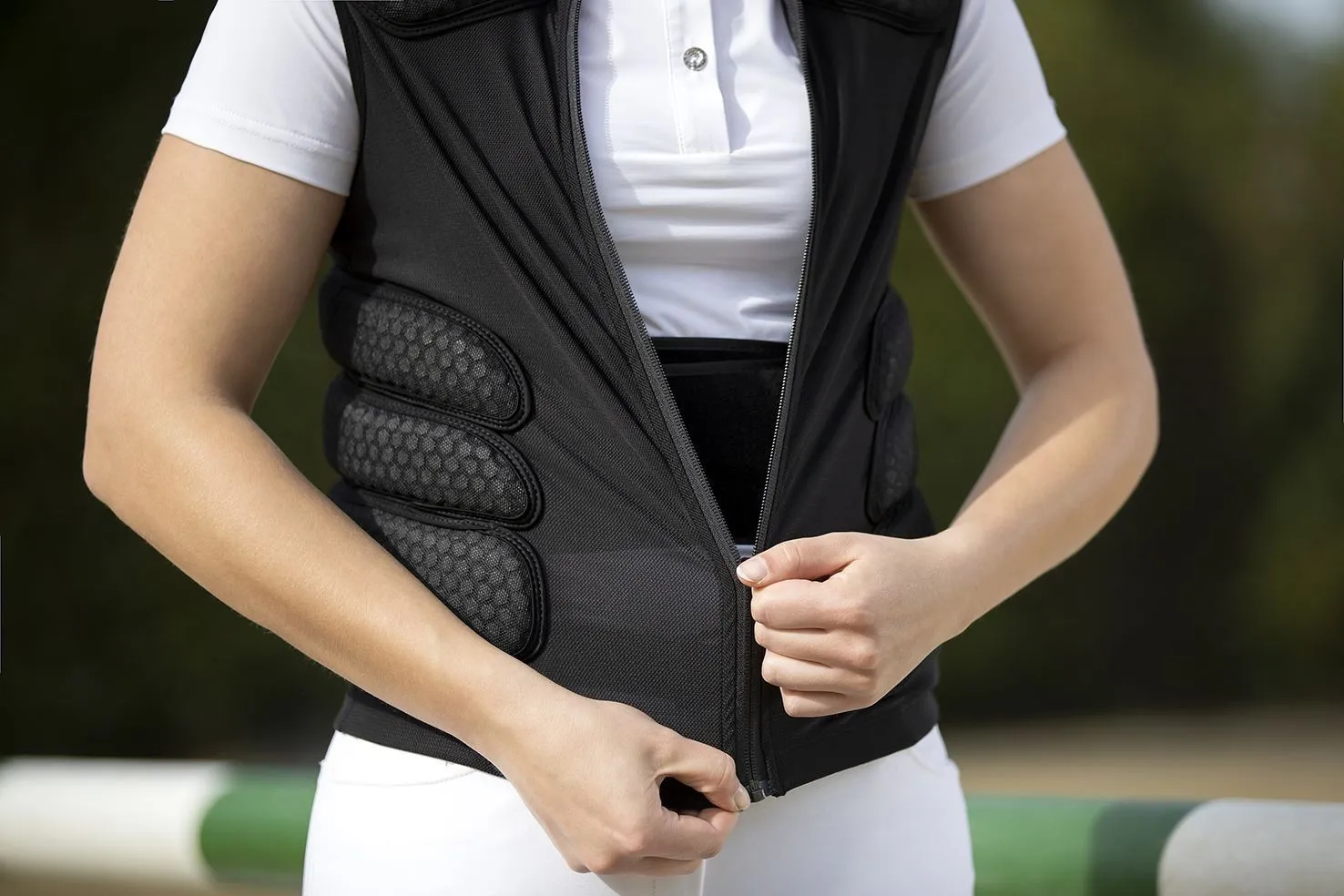 HKM Back Protector Shelter