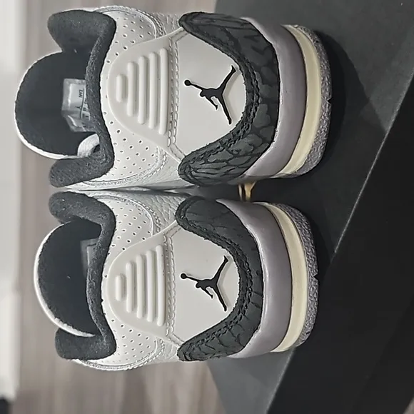 Jordan 3 Retro Kids
