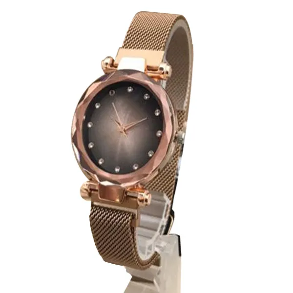 Magnet Chain Elegant Women Wrist Watch Golden