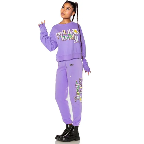 New BSR Samii Ryan purple sweatshirt 'isn't it lovely&quot; Size Medium