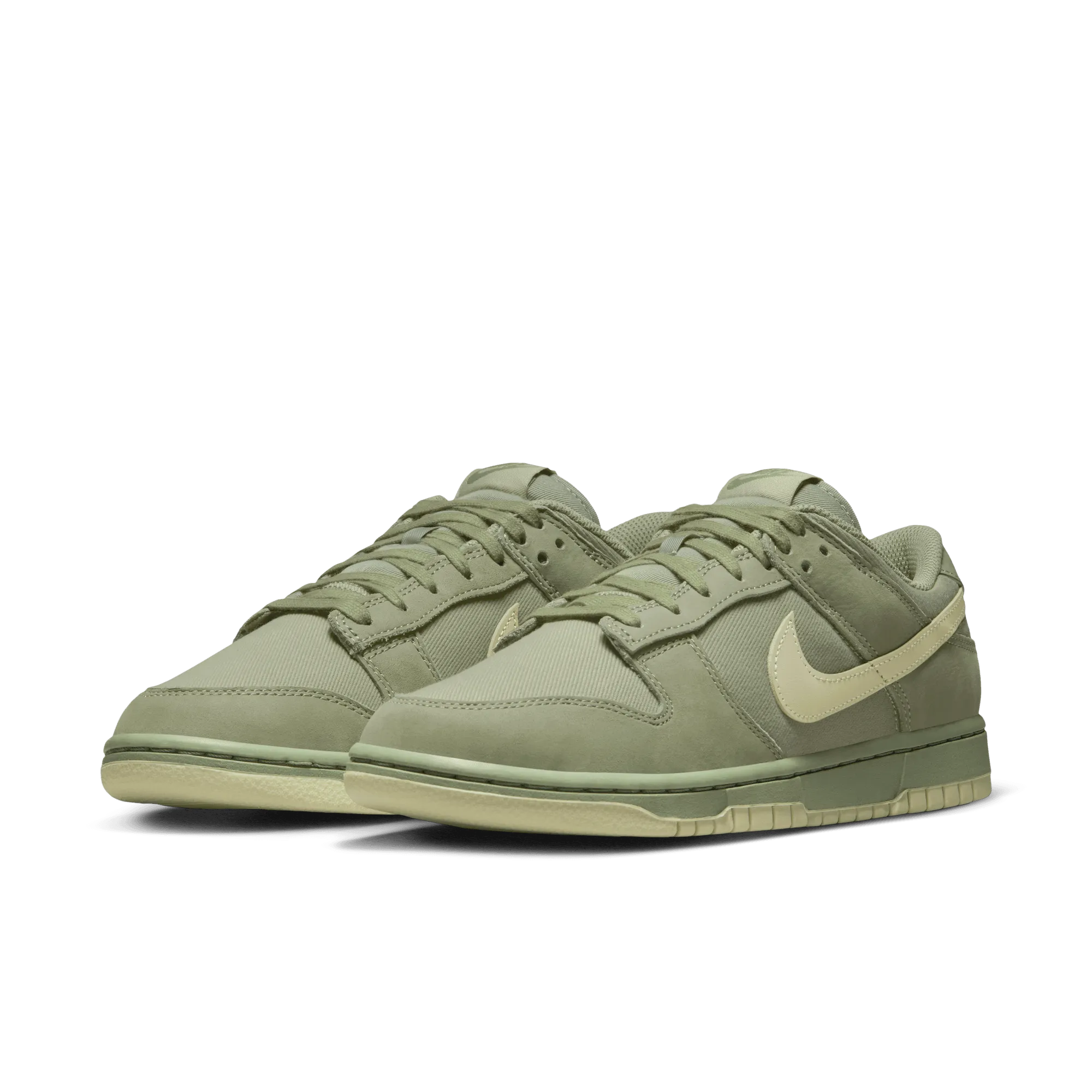 NIKE DUNK LOW RETRO PRM