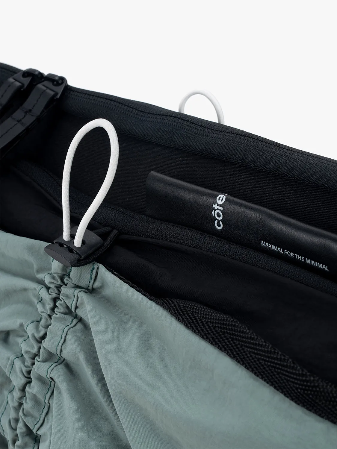 Orne Smooth Black & Sage Green