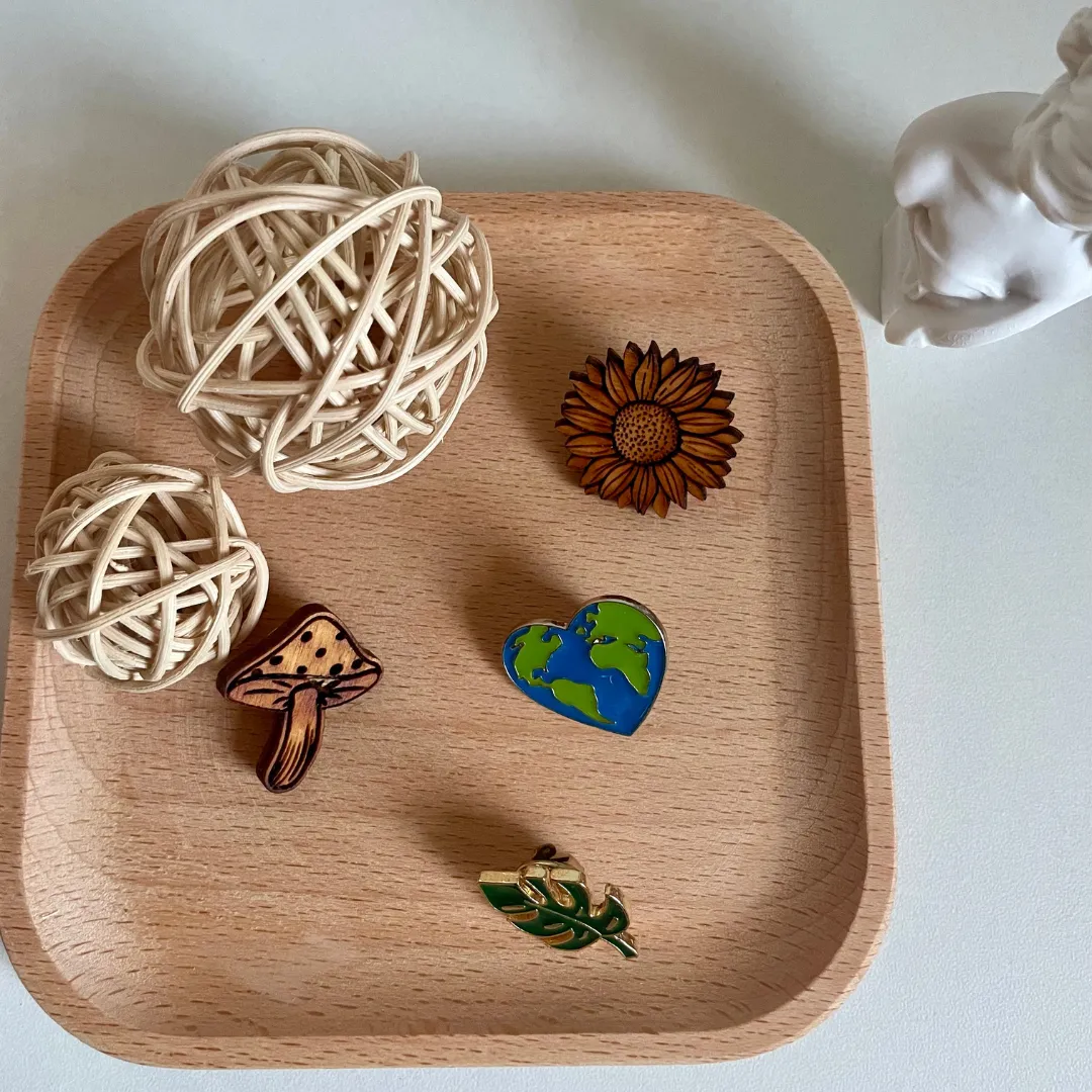 Pin Collection | MONSTERA ENAMEL PIN