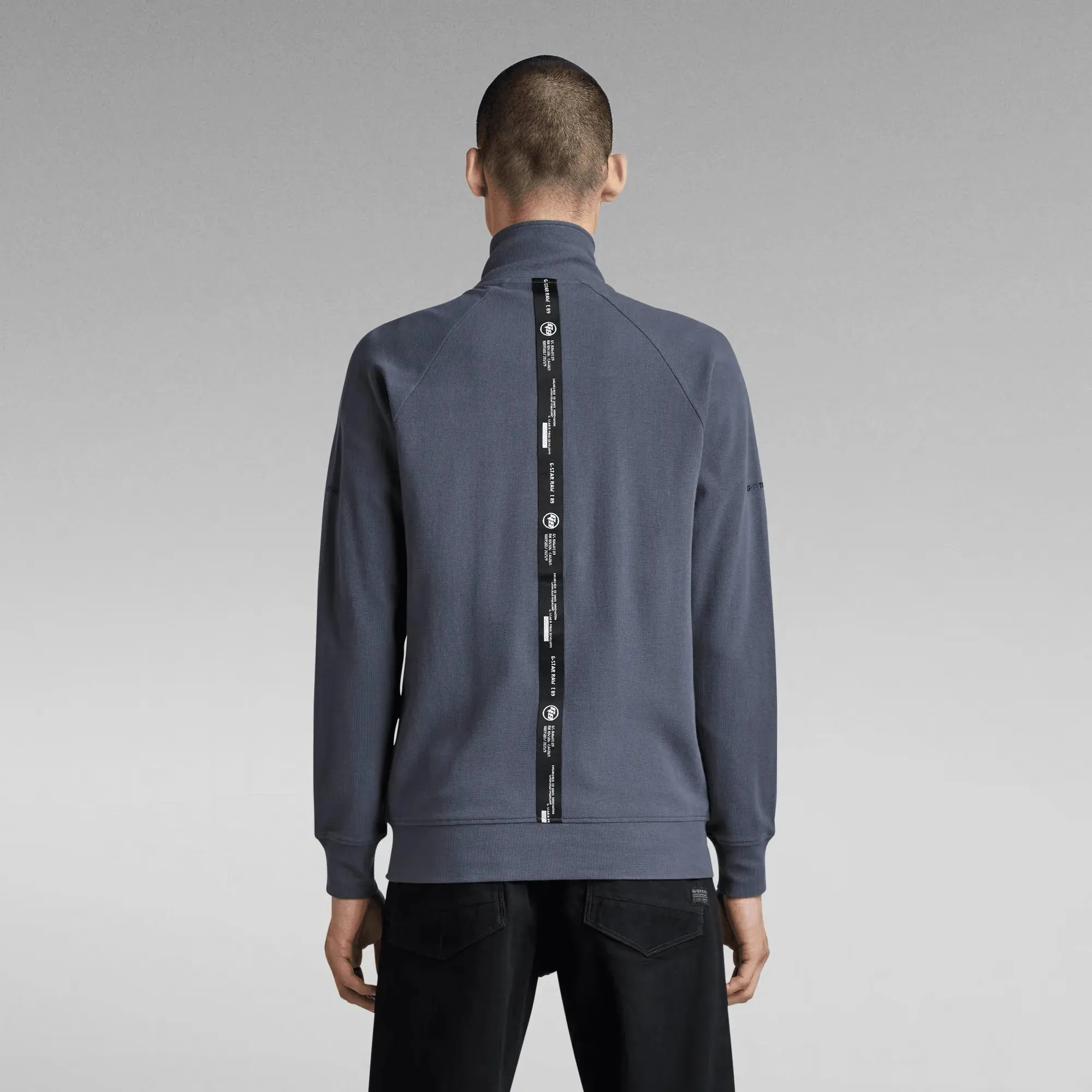 Sudadera Lightweight Logo Tape Center Back Zip