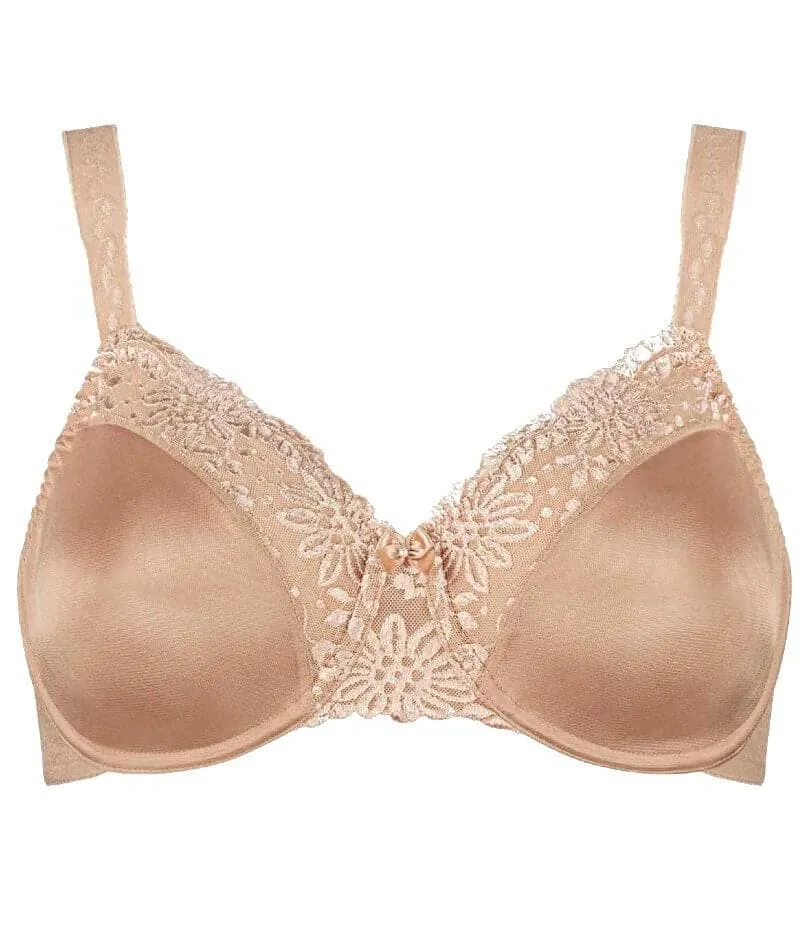 Triumph Ladyform Soft Minimizer Bra - Smooth Skin