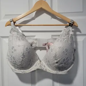 victoria secret bra 44DDD light blue with flower details NWT