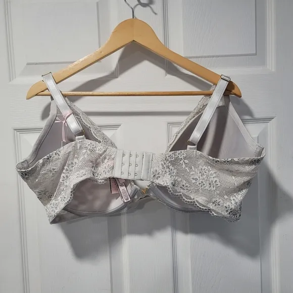 victoria secret bra 44DDD light blue with flower details NWT