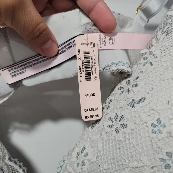 victoria secret bra 44DDD light blue with flower details NWT
